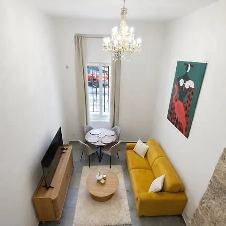 Charming Modern Duplex In Center Of Cannes